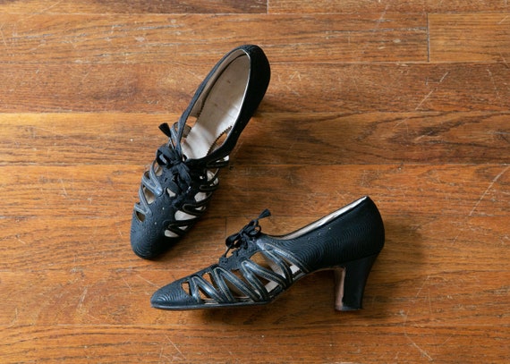 Hester shoes | vintage 30s shoes | 1930s black hee