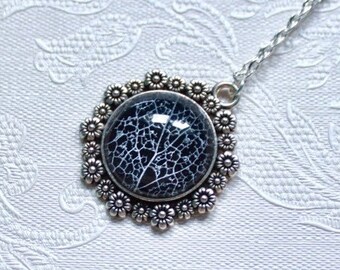 Silver ivy skeleton leaf glass cameo necklace - elegant statement jewellery - Valentines gift