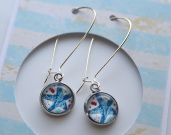 Pendientes de cabujón de estrella de mar azul boho playero en pendientes colgantes de alambre de oreja de riñón de plata caprichosa