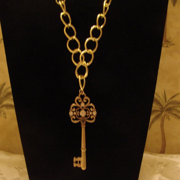 Gold Tone Key Pendant With Rhinestones Necklace