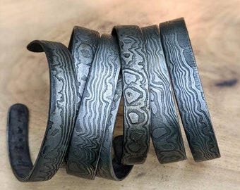 7" Damascus Bracelet / Hand Forged / Rustic Bracelet / Men's Cuff Bracelet / 11th anniversary / Industrial Metal Bracelet / Unisex Silver