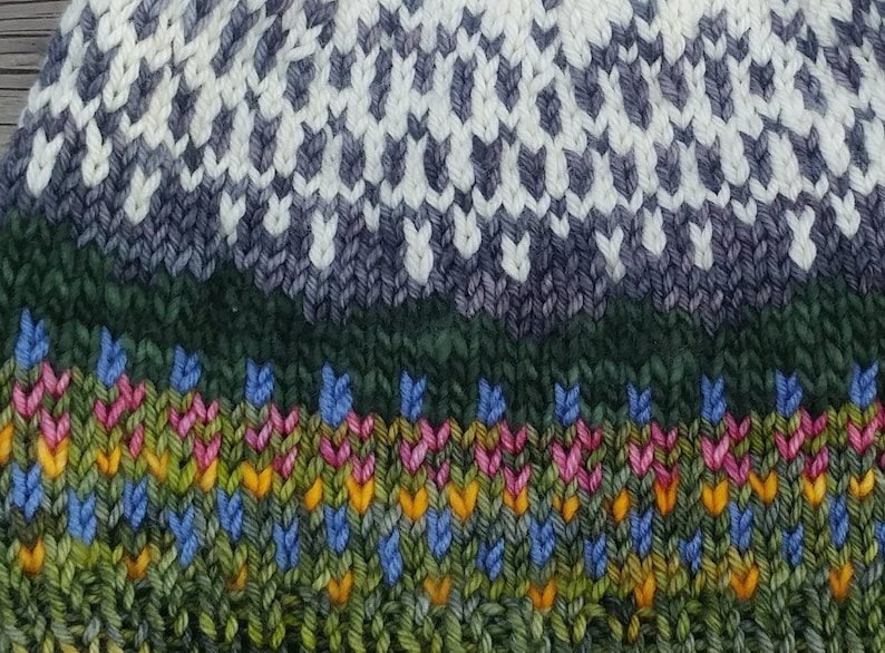 Mount Rainier National Park Beanie Knitting Pattern image 2