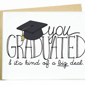 Cartão de formatura: Você se formou, e isso é um grande acontecimento! - Graduado - Formatura - Parabéns - Parabéns - Cartão