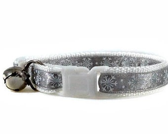 Christmas Cat Collar / Snowflake Collar / Silver Cat Collar / Winter Collar / Breakaway Collar / Dog Collar / Puppy Collar / Kitten Collar