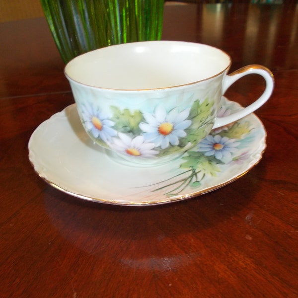 Vintage Hutschenreuther Gelb Bavaria Germany Teacup and Saucer Set