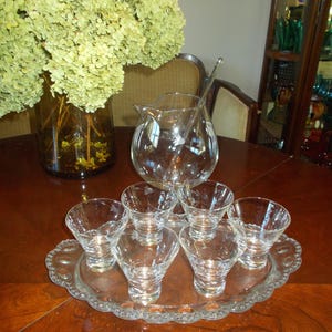 Mid-Century Martini/Cocktail Pitcher & 6 Glasses Set Etched Pattern Glass