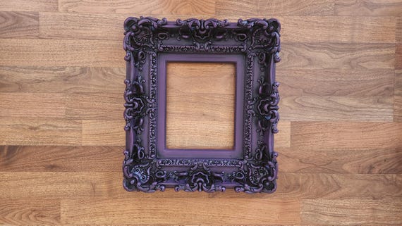 Vintage Purple Baroque Picture Frame: Ornate Photo Display