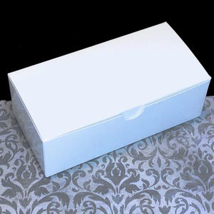 White Gloss Cookie, Candy Treat Box - 6x3x2"