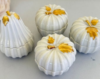 CERAMIC CAPODIMONTE FAVORS, miniature jewelry boxes, ceramic containers, vintage, retro, collectible ceramic mignon, gift