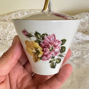 Bavarian porcelain sugar bowl, antique from the 1970s, made in Germany, fine porcelain with floral decoration, gift idea, table decoration