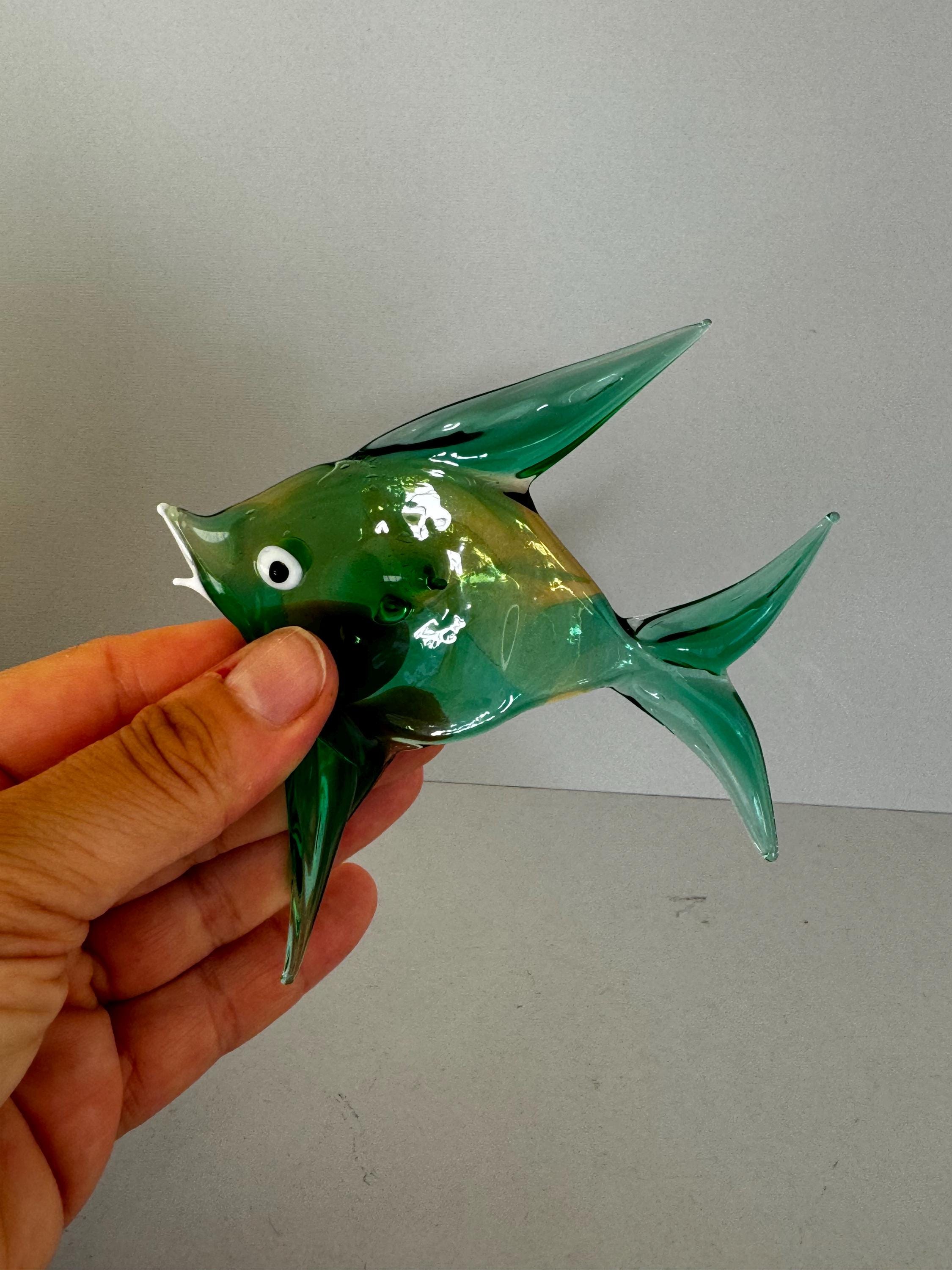 吹きガラスの魚、ガラスの動物、グリーンガラスの魚、高品質