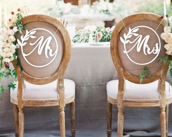 Mr and Mrs Wedding Chair Signs - Mr and Mrs - Circle Wedding Sign - Chair Back Sign - Sign for Back of Chair  -Chair Signs Set