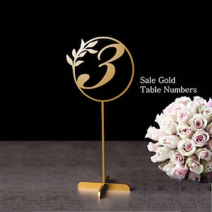 Tafelnummers - trouwtafelnummers - elegante gouden tafelnummers - vrijstaande nummers voor bruiloft - tafelnummers - trouwdecoratie