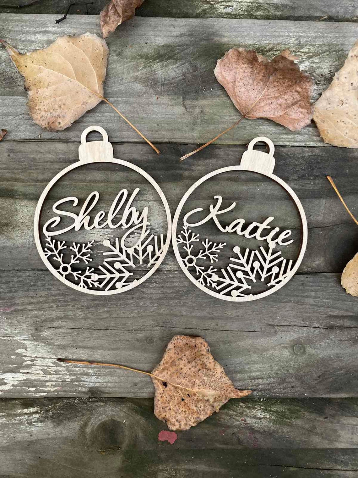WEIHNACHTEN Holz Deko Weihnachtskugeln personalisiert Ornament Etsy.de