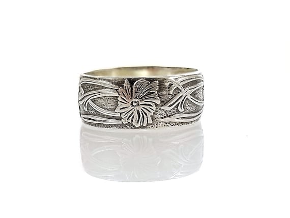 Detailed Sterling Silver Vine & Flower Ring Detailed Sterling Silver Vine & Flower Ring
