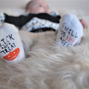Trick or Treat Smell My Feet, Halloween Socks, BabyClothes, Baby Shower Gift, Unisex Baby Shower Gift, Baby Socks, Baby Gift, Gift for Baby image 10