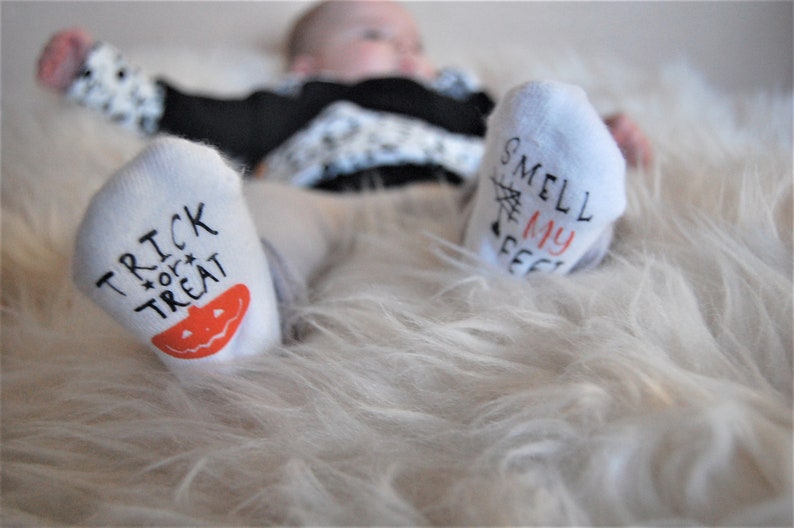 Trick or Treat Smell My Feet, Halloween Socks, BabyClothes, Baby Shower Gift, Unisex Baby Shower Gift, Baby Socks, Baby Gift, Gift for Baby image 10