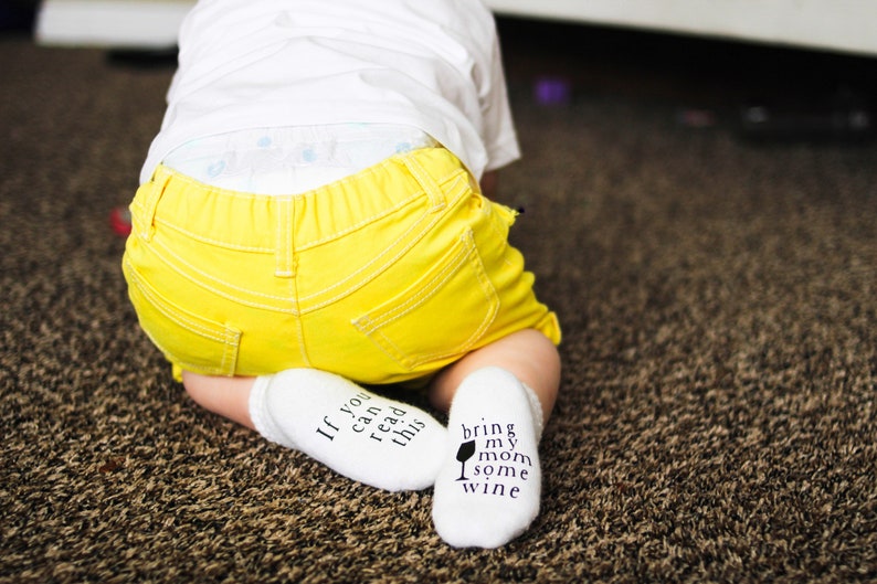 Wine Gift, If You can Read this Baby Socks, Baby Shower Gift, Unisex Baby Shower Gift, Baby Socks, Wine Socks, Wine Gifts Baby Gift, Gift fo image 3