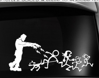 Frankenstein persiguiendo a la familia Stick, calcomanía de computadora portátil de monstruo de película, calcomanía de coche de película de terror, pegatina de monstruo Frankenstein, calcomanía de coche de figura de palo