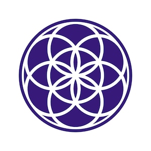 Puede incluir: Un patrón geométrico blanco, conocido como la Semilla de la Vida, se muestra sobre un fondo morado oscuro. El patrón está formado por círculos superpuestos que crean un diseño floral.