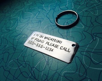 I'm On Vacation! Pet / Dog Travel ID Tag