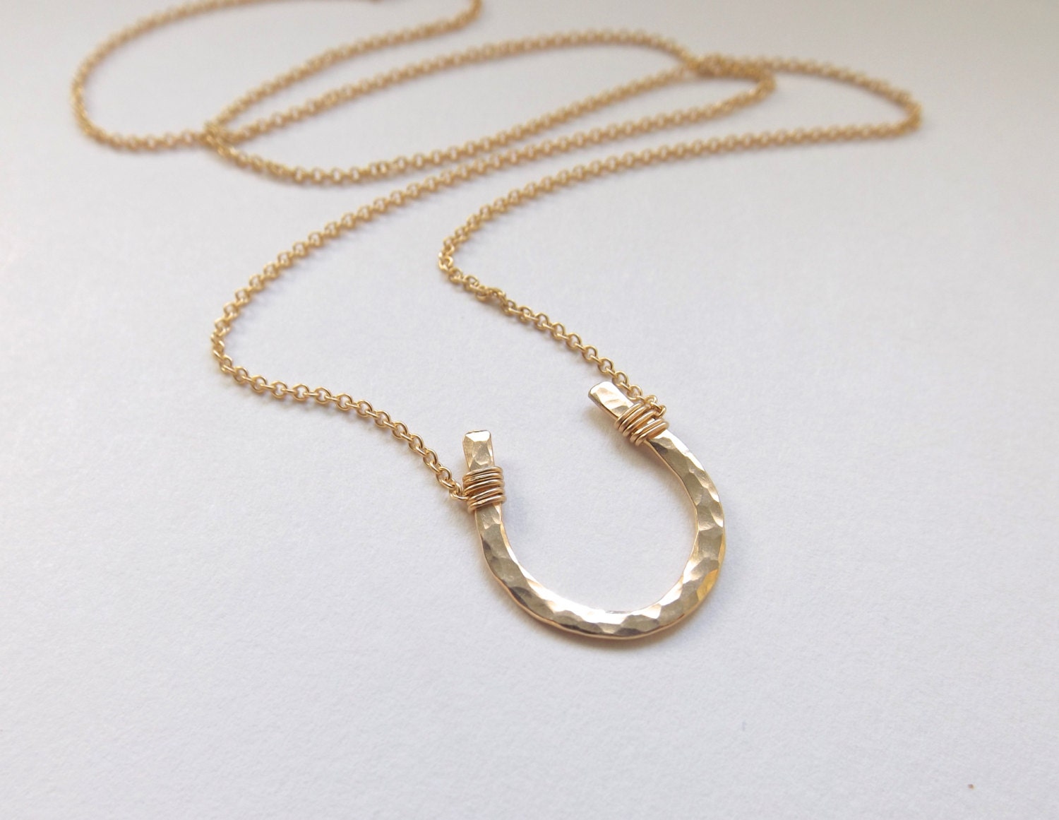 Small Gold Hammered Horseshoe Necklace 