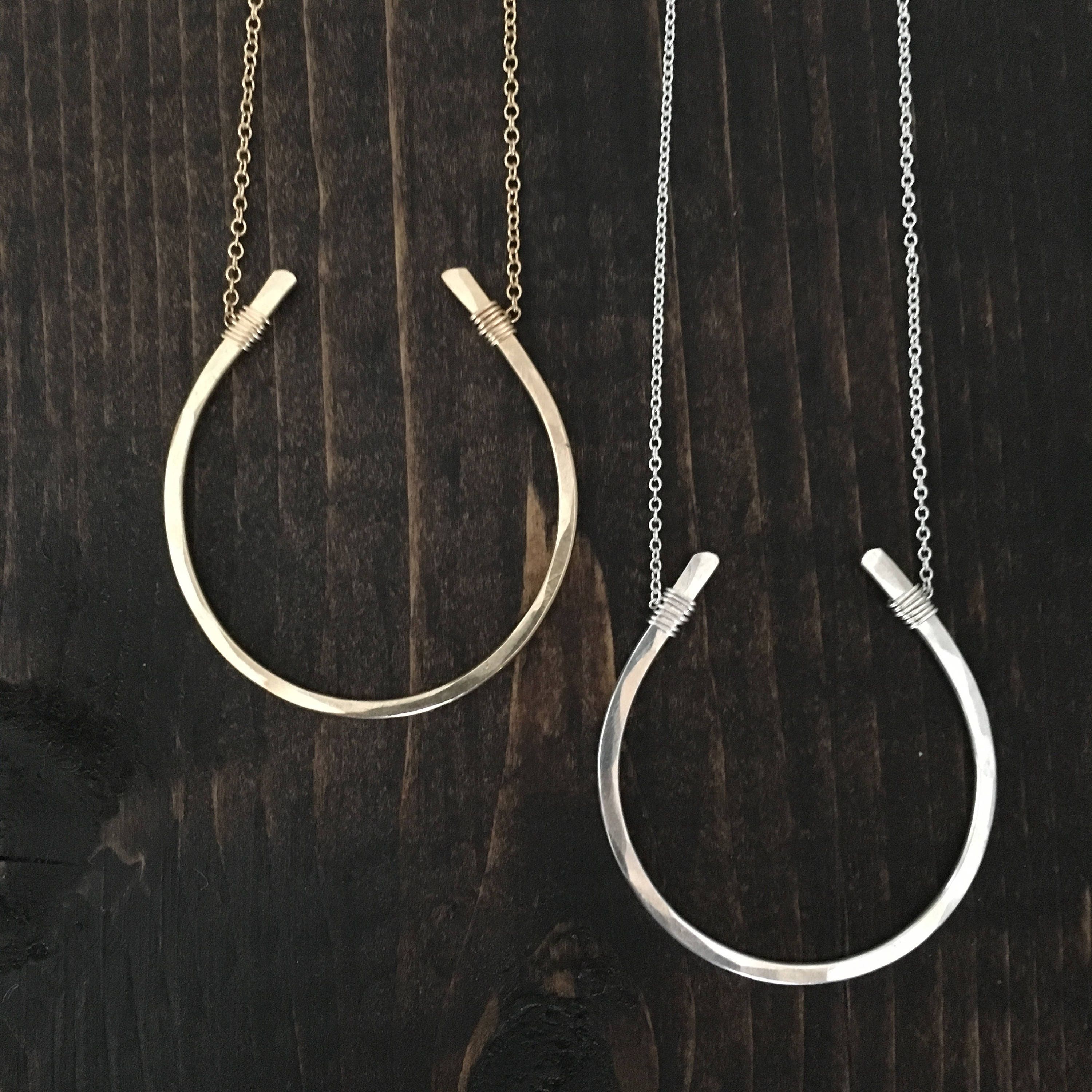 XL Horseshoe Necklace // Cable Chain