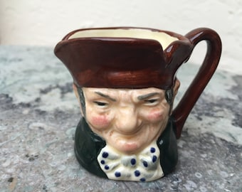 Vintage Royal Doulton Minimugg Toby Kanna Miniatyr OLD CHARLEY D6046 Tillverkad i England 2,5"