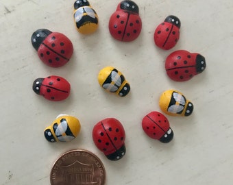 Zestaw 30 samoprzylepnych drewnianych naklejek z motywem trzmiela i biedronki, ozdoby do rękodzieła, ozdoby ogrodowe, artykuły do rękodzieła, scrapbooking