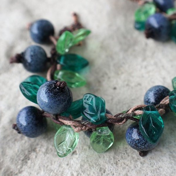 Blueberry bracelet - Lampwork berries jewelry - Contemporary nature jewellery - Nature lovers bijou