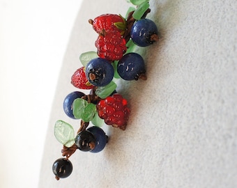 Forest fruit necklace - Great boho raspberry blueberry focal - Lampwork berries bijou - Contemporary lampwork jewelry