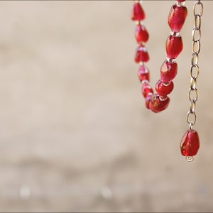 Pomegranate seeds necklace - Great boho burghundy necklace - Lampwork berries bijou - Contemporary lampwork jewelry