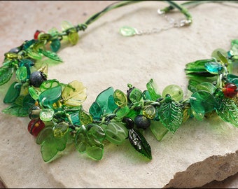 July garden nature jewellery - Loads of leaves necklace - Lampwork berries jewelry - Leaves, currants, blueberries and gooseberries bijou