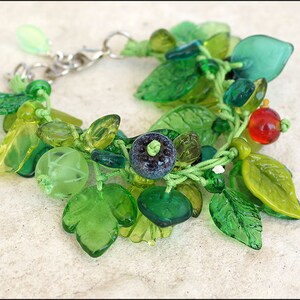 Lampwork Berry Bracelet: Handmade Leaves & Currants Jewelry