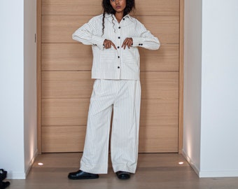 White organic cotton wide-leg pants, Women's white pinstripe pleated pants, Elegant culotte pants, Pleated palazzo pants