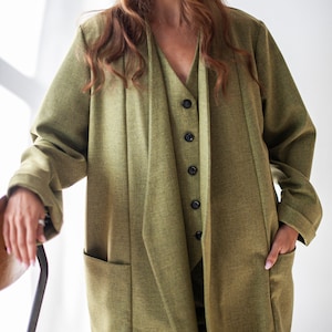 Relaxed fit cape style wool blazer for women, Women&#39;s office outfit, Loose wool blazer, Oversized fall jacket, Fully lined wool blazer