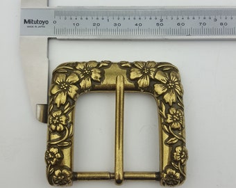 Western Buckle with 3D floral design