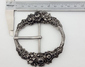 Round Floral Etched Buckle