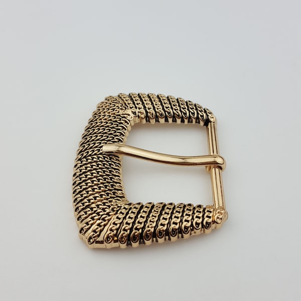 Belt Buckle with Chainlink design