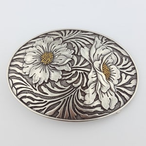 Western Oval Floral Buckle