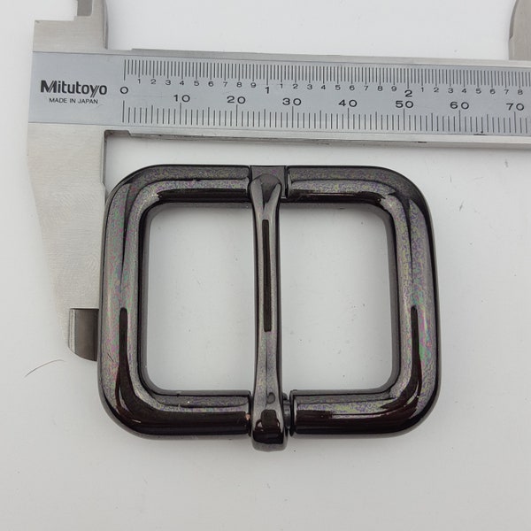 2 pieces of Gumetal Glossy finish buckle