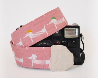 DSLR camera strap dog print, camera strap for women, kawaii camera strap Australia, sausage dog pink
