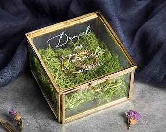 Square Gold Glass Ring Bearer Box with Moss - Personalized Ring Box for Wedding Ceremony, Modern Ring Holder for Engagements, Rustic Wedding