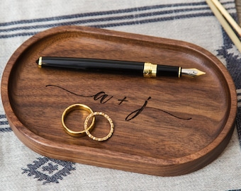 Engraved Floral Ring Tray - Round or Oval Jewelry Tray, 5th Wedding Anniversary for Husband Wife, Engagement Ring Dish, Gift for girlfriend