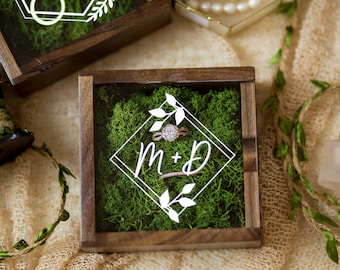 Square Ring Bearer Box with Clear Lid and Moss - Rustic Wedding Ceremony Ring Pillow Alternative | Ring Display Decor | Photography Prop