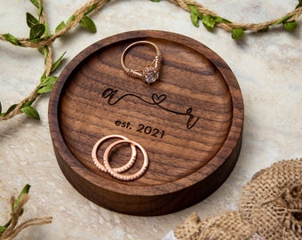 Round Wood Ring Dish - Small Jewelry Tray, Gift for Engagement, Anniversary Gift for Husband Wife, Custom Mother's Day Gift for Mom Friends