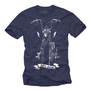 Puede incluir: Camiseta azul marino con una ilustraci&oacute;n detallada en escala de grises de la parte delantera de una motocicleta. Dos gr&aacute;ficos de rayos flanquean la motocicleta. Una pancarta debajo dice "BAD SEED". La camiseta tiene cuello redondo y mangas cortas.
