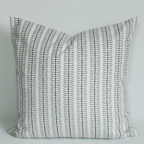 Black white decorative throw pillow cover with zipper, Modern cushion case for sofa couch or bed, Toss pillow, Cover for 16x16 insert