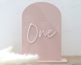 acrylic arch table number signs | acrylic wedding sign | wedding decor | arched table number | wedding table number | acrylic table number
