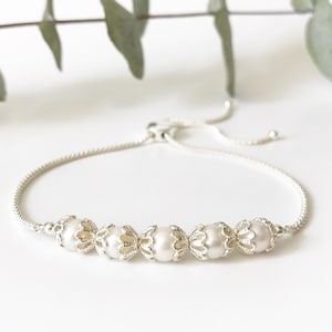 Freshwater Pearl bracelet - Pearl Bridesmaid bracelet - Bridesmaid gift - Mother of the Bride bracelet - Freshwater pearl bracelet - Pearls